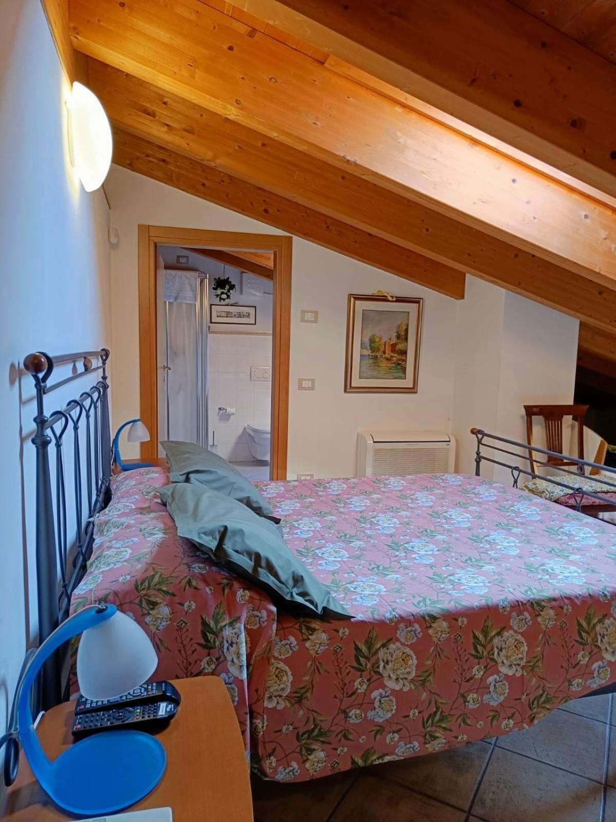 Bed & Breakfast Lucy Bardolino Luaran gambar